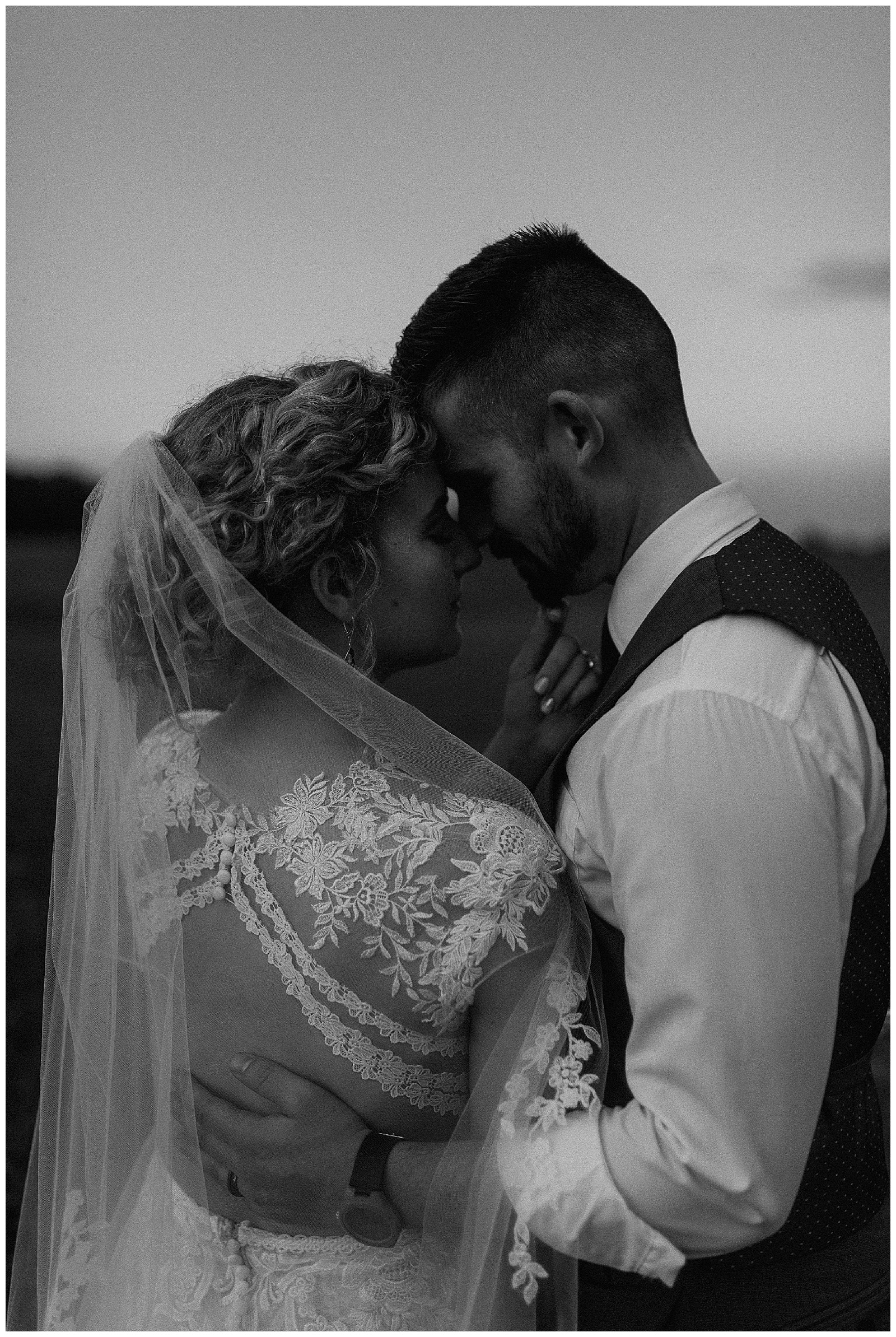 romantic and intimate wedding pictures, pride and prejudice wedding, emotional wedding, emotional bride and groom, sunset wedding photos, moody wedding photography, dreamy bride and groom photos